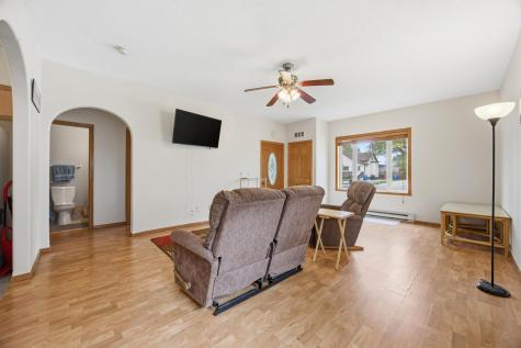 1810 5th Avenue S Fargo ND 58103