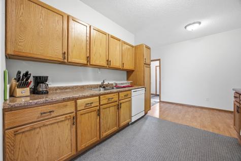 1810 5th Avenue S Fargo ND 58103