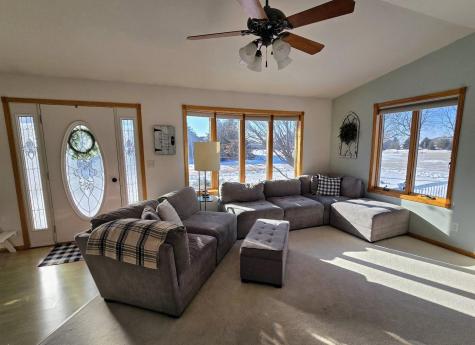 807 8th Street SW Pipestone MN 56164