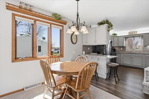 1302 3rd Avenue NE Buffalo MN 55313