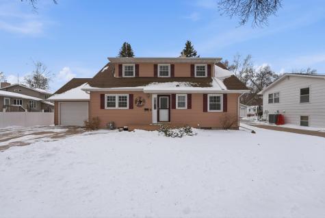 1109 13th Avenue SW Willmar MN 56201