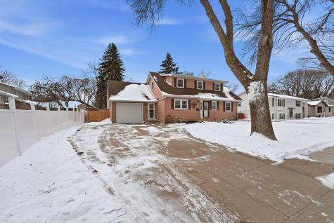 1109 13th Avenue SW Willmar MN 56201