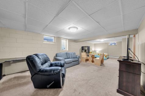 477 Idaho Avenue E Saint Paul MN 55130