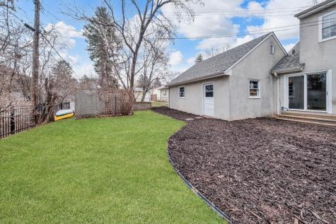 477 Idaho Avenue E Saint Paul MN 55130