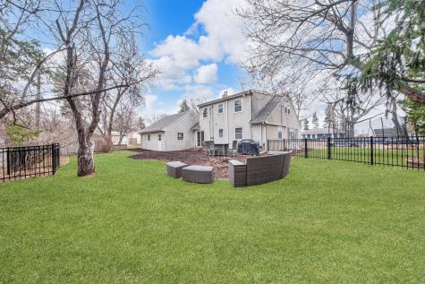 477 Idaho Avenue E Saint Paul MN 55130