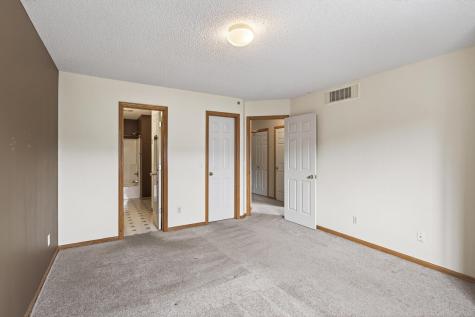 8639 Quarry Ridge Lane Woodbury MN 55125