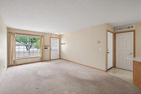 8639 Quarry Ridge Lane Woodbury MN 55125
