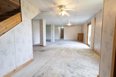327 Parkside Drive SE Preston MN 55965
