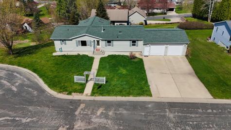 327 Parkside Drive SE Preston MN 55965