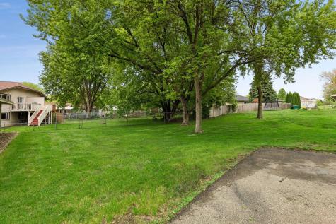 7775 Glenda Court Apple Valley MN 55124