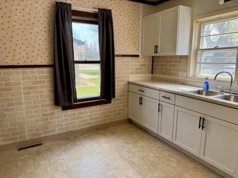 915 6th Avenue E Alexandria MN 56308