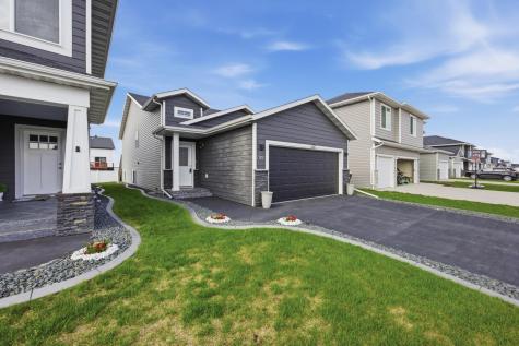 1571 67th Avenue S Fargo ND 58104