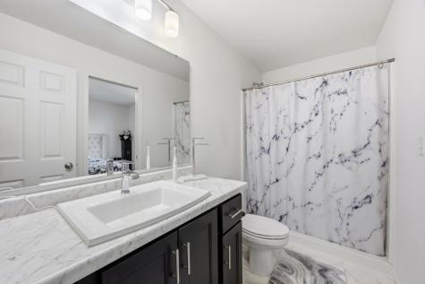 1571 67th Avenue S Fargo ND 58104
