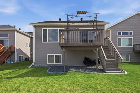 1571 67th Avenue S Fargo ND 58104
