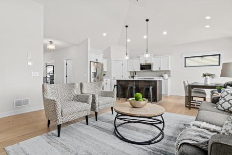 1589 Spruce Street Farmington MN 55024