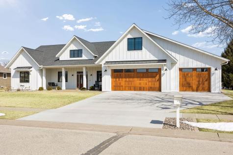 918 Hidden Meadow Lane Lake City MN 55041