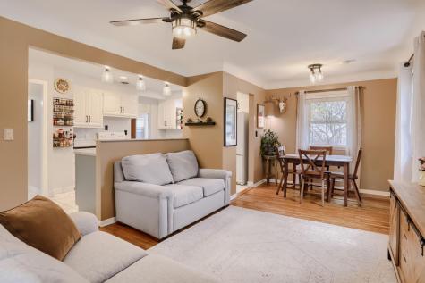 818 Larpenteur Avenue W Saint Paul MN 55113