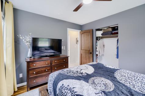 818 Larpenteur Avenue W Saint Paul MN 55113