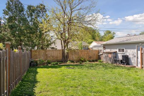 818 Larpenteur Avenue W Saint Paul MN 55113