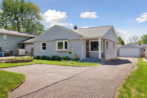818 Larpenteur Avenue W Saint Paul MN 55113
