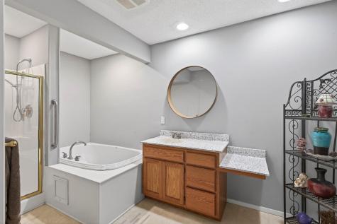 4207 Lakeside Avenue N Brooklyn Center MN 55429