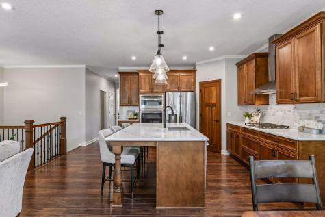 4258 Creekside Way Minnetrista MN 55331