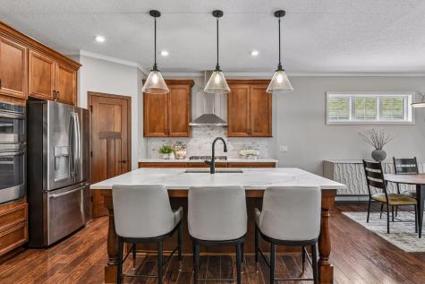 4258 Creekside Way Minnetrista MN 55331