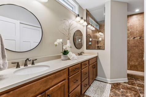4258 Creekside Way Minnetrista MN 55331