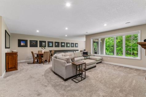 4258 Creekside Way Minnetrista MN 55331