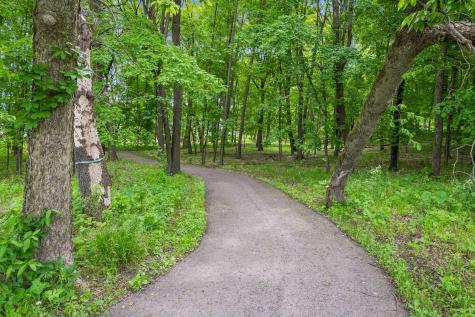 4258 Creekside Way Minnetrista MN 55331