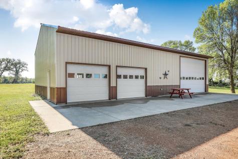 16659 411th Avenue Glencoe MN 55336