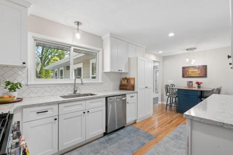 2505 W Armour Terrace Saint Anthony MN 55418