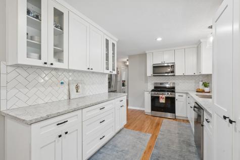 2505 W Armour Terrace Saint Anthony MN 55418