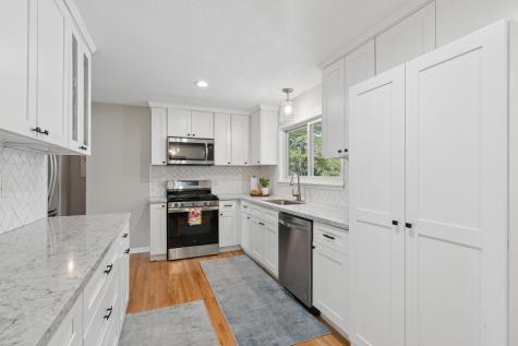 2505 W Armour Terrace Saint Anthony MN 55418