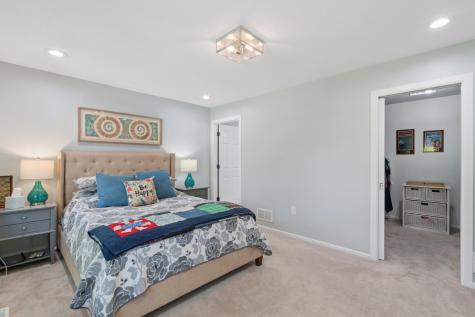 2505 W Armour Terrace Saint Anthony MN 55418