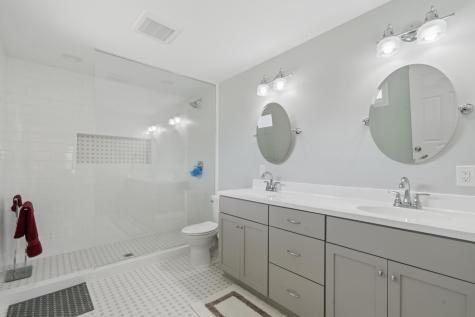 2505 W Armour Terrace Saint Anthony MN 55418