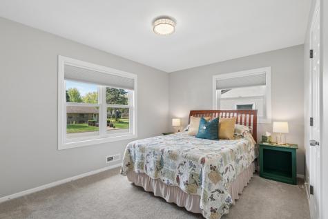 2505 W Armour Terrace Saint Anthony MN 55418