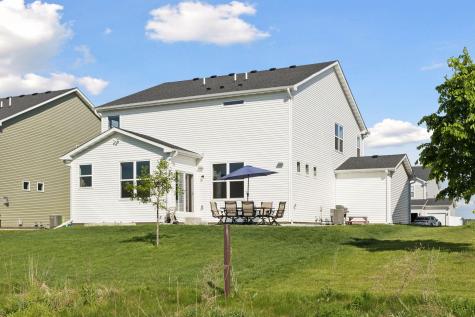 1038 Siesta Drive Woodbury MN 55129