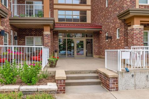 2540 38th Avenue NE Saint Anthony MN 55421