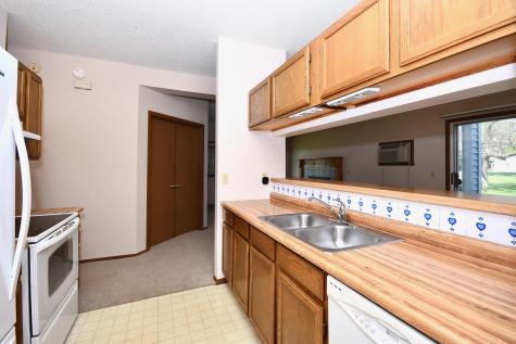 2901 32nd Street S Moorhead MN 56560