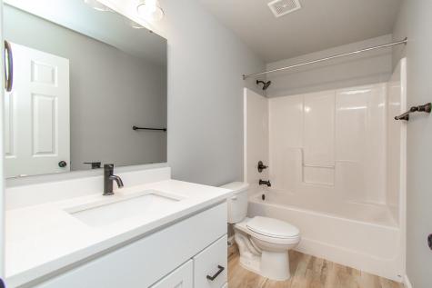 149 Pine Avenue Mapleton ND 58059