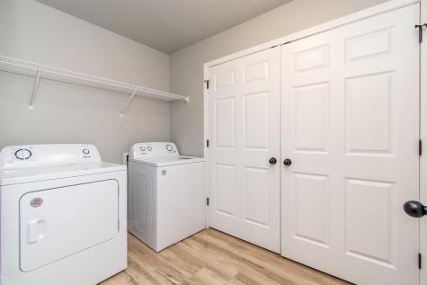 149 Pine Avenue Mapleton ND 58059