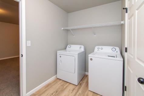 149 Pine Avenue Mapleton ND 58059