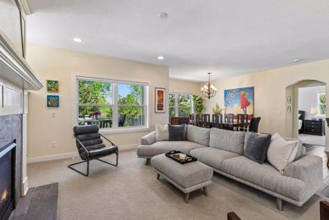 3711 Talero Curve Chaska MN 55318