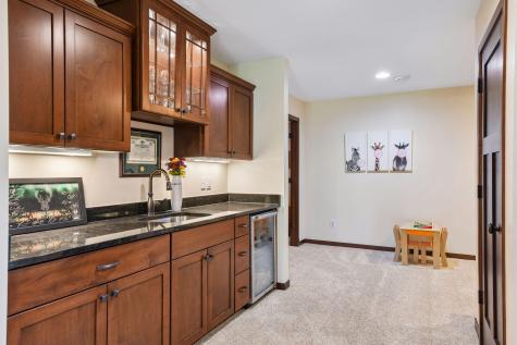 3711 Talero Curve Chaska MN 55318