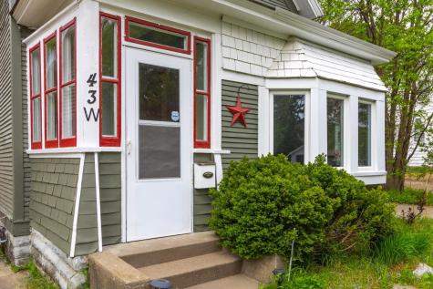 43 Wyoming Street W Saint Paul MN 55107