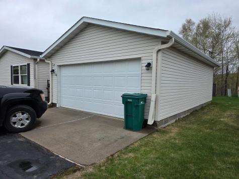 13 Spruce Drive Duluth MN 55810