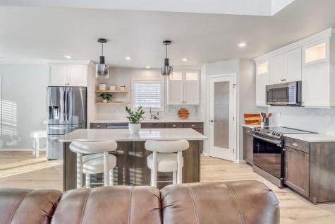 3521 Grandwood Drive N Fargo ND 58102