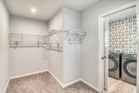 3521 Grandwood Drive N Fargo ND 58102