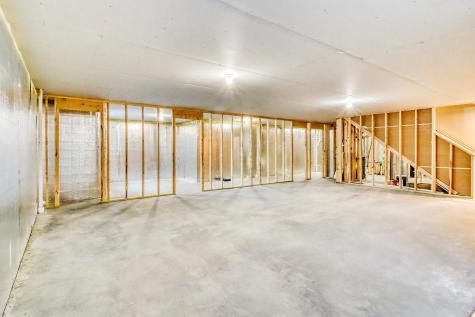 3521 Grandwood Drive N Fargo ND 58102